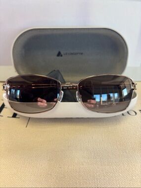 Liz Claiborne Gold and Tortoiseshell Sunglass Arms